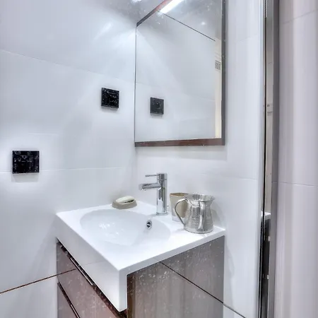 Luxury 4 Stars Croisette
