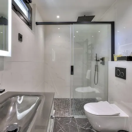 Luxury 4 Stars Croisette アパート カンヌ