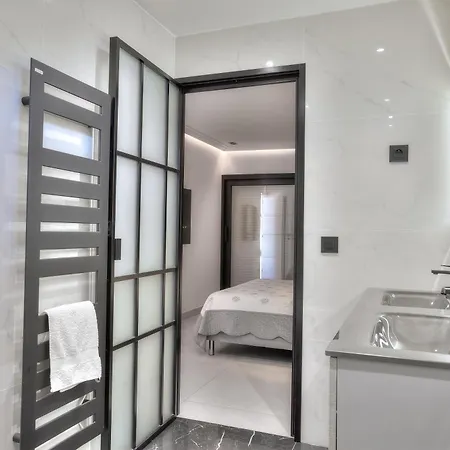 Luxury 4 Stars Croisette *