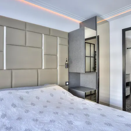 Luxury 4 Stars Croisette