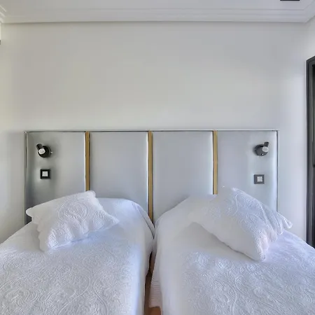 Luxury 4 Stars Croisette カンヌ