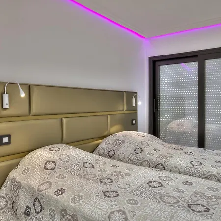 Luxury 4 Stars Croisette アパート カンヌ