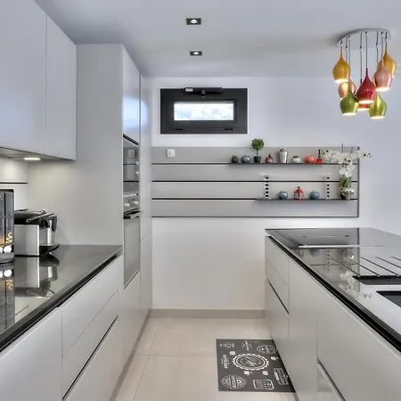 Luxury 4 Stars Croisette *