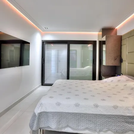 Luxury 4 Stars Croisette