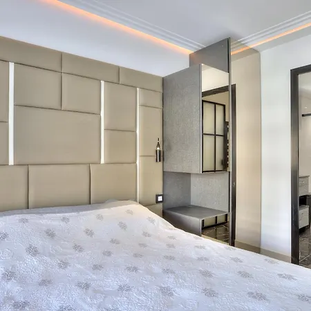 Luxury 4 Stars Croisette *